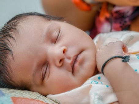 Can Newborns Sleep On Their Side or Stomach? What You Need to Know About Safe Newborn Sleep