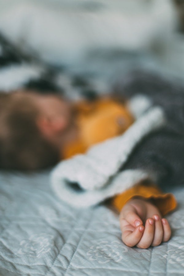 toddler napping on daylight savings time to adjust | The Peaceful Sleeper