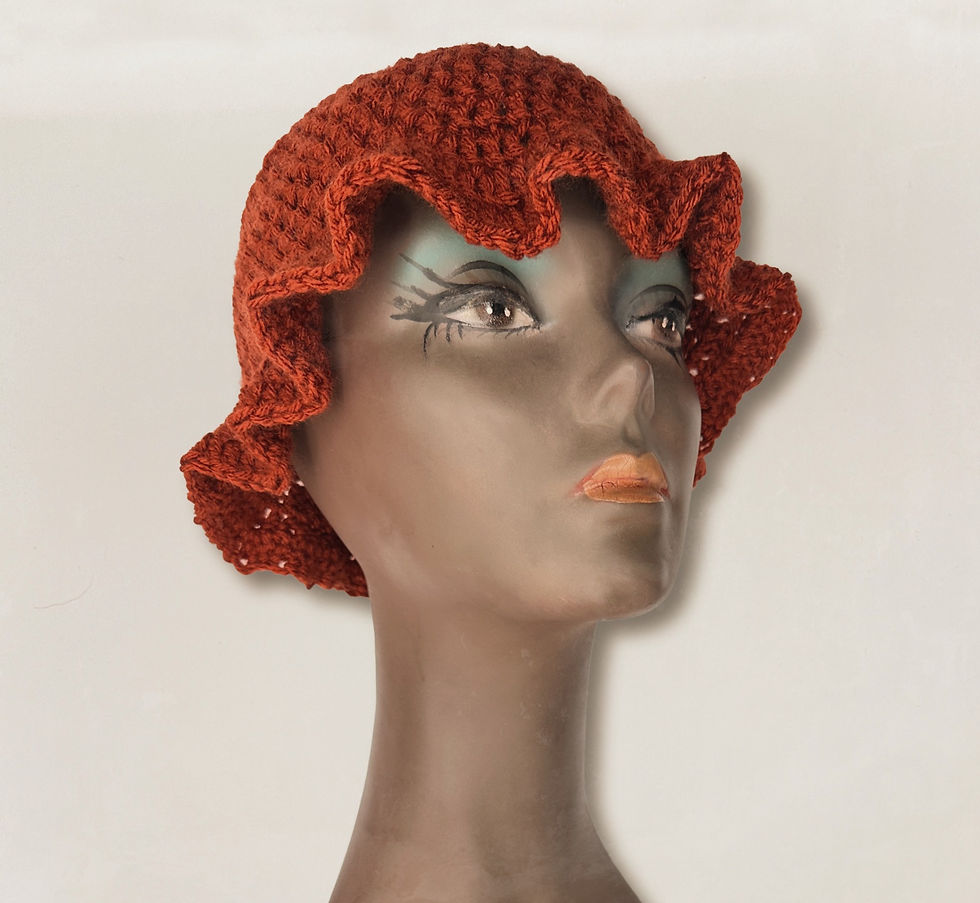Solid bucket with waved brim (burgundy)