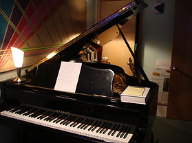 Grand piano at Mitran studio