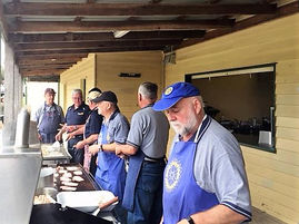 Moruya Rotarians in full catering mode
