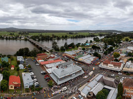 Moruya Mardi Gras Success A Credit To Community