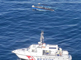 Upturned catamaran discovered south of Tollgates