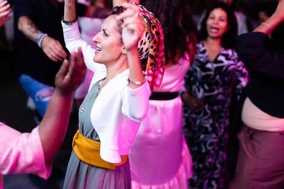 זמרת מרוקאית לאירוע