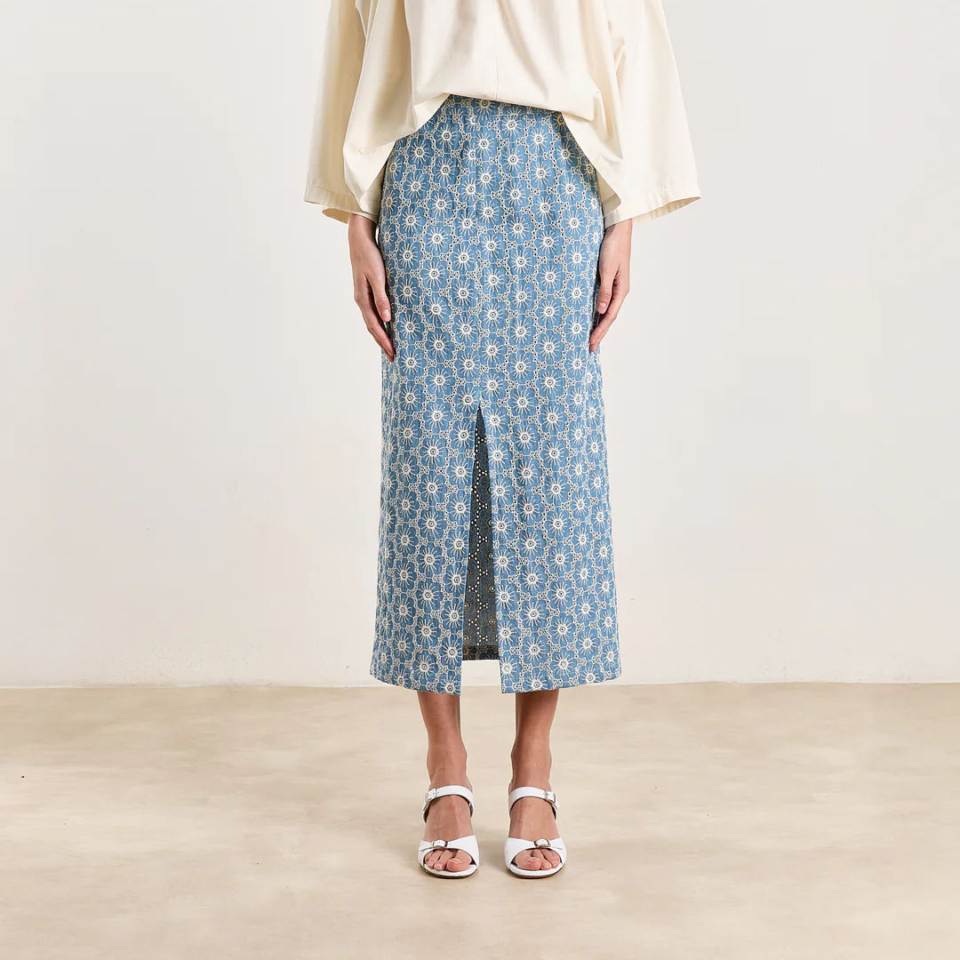 STUDIO CLIQUE Céline Pencil Skirt blue.