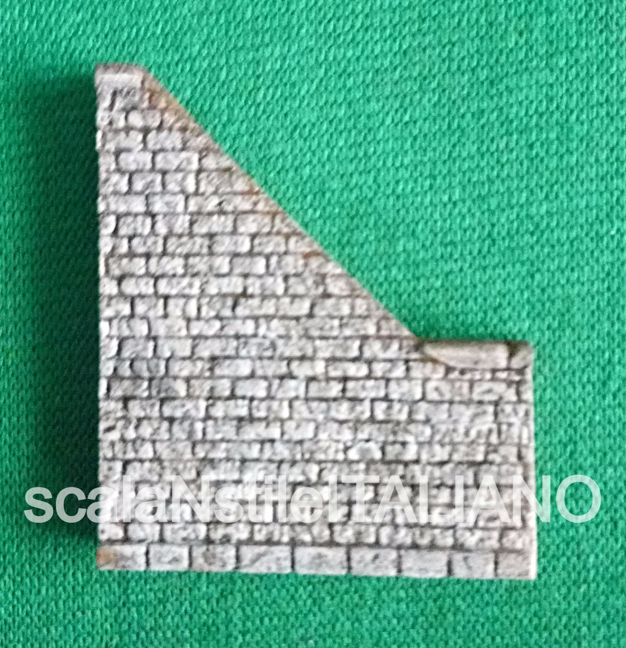 muro in pietra in scala N