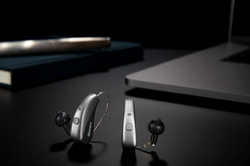 20.01-Widex-mRIC-R-D-computer-notepad-packshot (1)