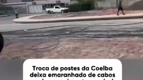 Troca de postes da Coelba deixa emaranhado de cabos em via e movimenta comércio ilegal de fios no Imbuí