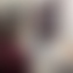 Artist Summer Lowe examines Joan Zell's winning work ofa rt.