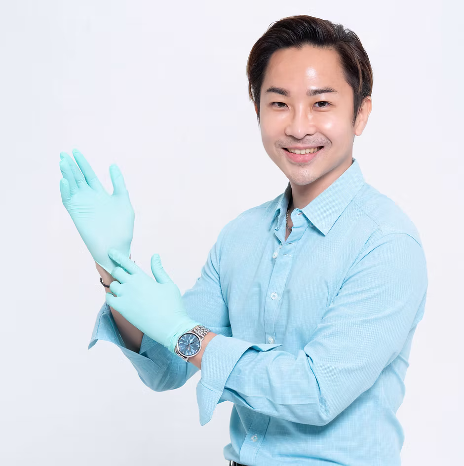 Dr. Andrew Uidjaja