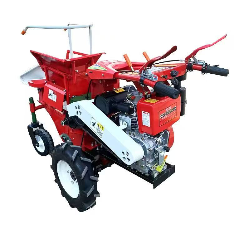 Miniature : Mini Single Row Corn Combine Picker Harvester Machine Small Scale Corn Harvestin