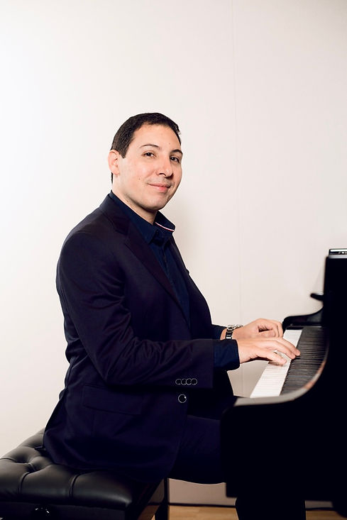 Ginaluca-Musica-maestro.jpeg