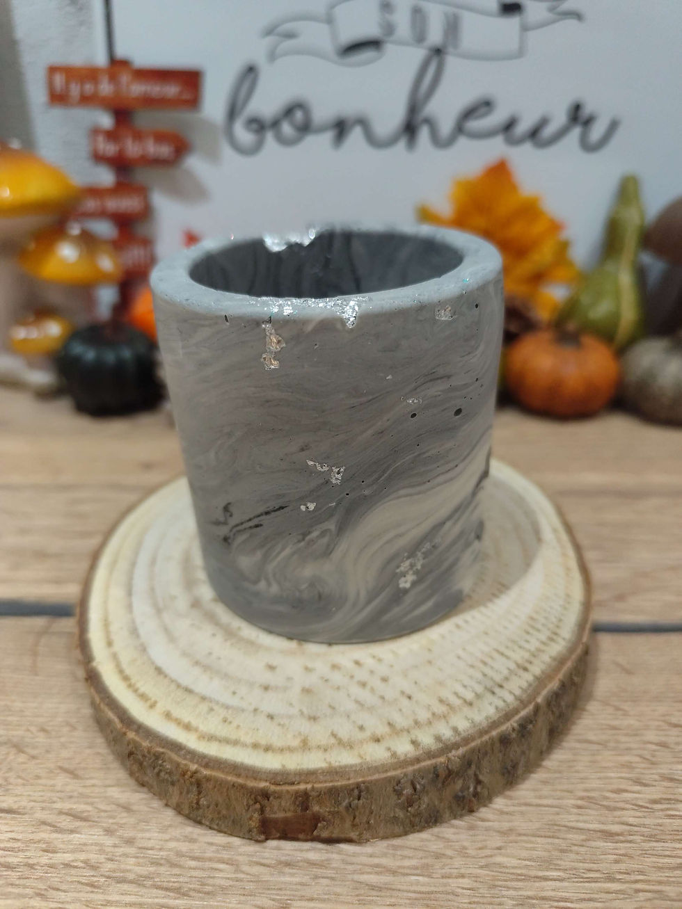 Miniature :   Pot en jesmonite 