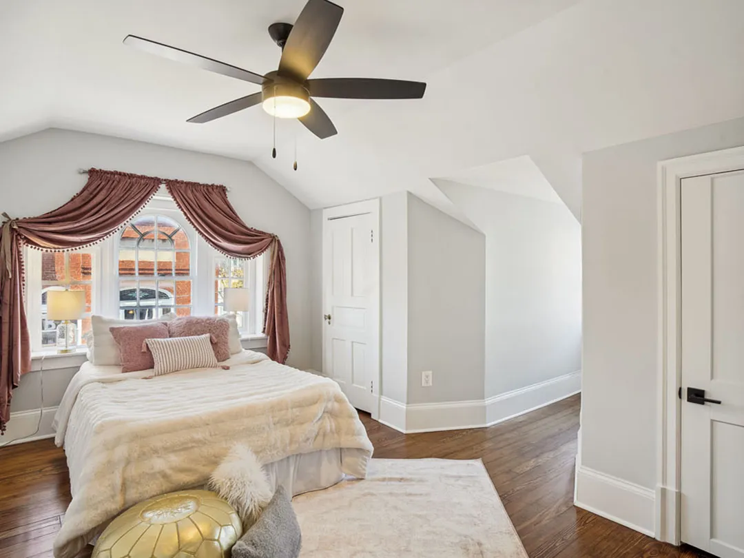 Level 2 Bedroom