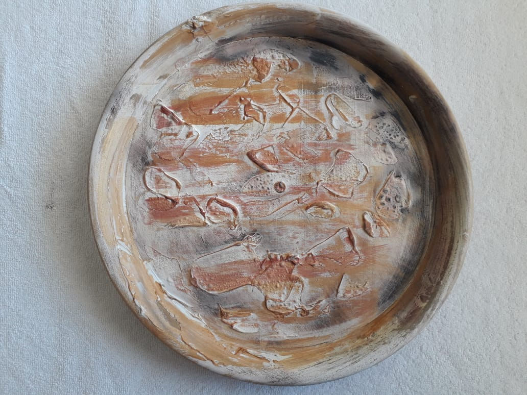 Bandeja redonda em madeira (1 peça)