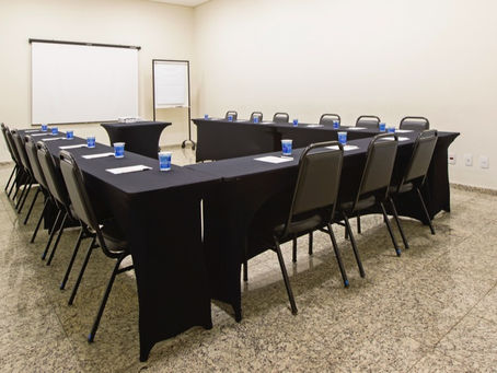 Como aproveitar bem o espaço da sala de reunião no seu evento