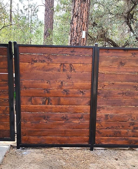 Horizontal cedar gate