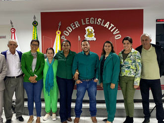 Vereadores vestem verde para simbolizar a semana de conscientização sobre a esquizofrenia