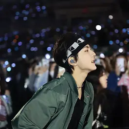 #Stars With ENHYPEN’s packed schedule, fans are saying, “ENHYPEN, take a break!” But guess what? Jungwon still came right up to the stage... 😱😍 We're dropping rare fan shots of Jungwon from the ENHYPEN concert that took place on the 5th and 6th of October! 📸 These shots capture pure fan moments perfectly! The quality is unreal – totally jaw-dropping! If you’re ready to feel the K-pop energy, let’s hear you scream! Ready to check out Jungwon’s stage? Let’s go! 🎉 🔥🔥🔥🔥🔥🔥🔥🔥🔥 If this post made you happy or if you’re loving the content, hit that ♥ (=Like) button down below! All the pics shared today were taken by ENHYPEN’s Master nim and were shared with us through DUCKZIL. 🙌 #Stars