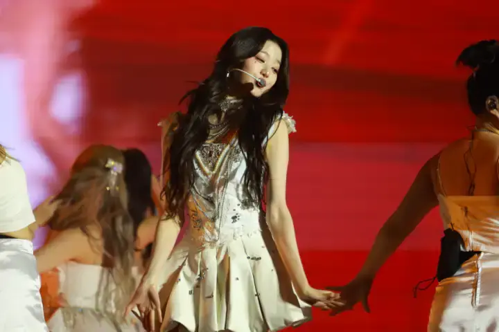 IVE's Jang Wonyoung