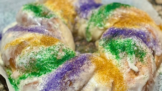 Small Traditional King Cake -