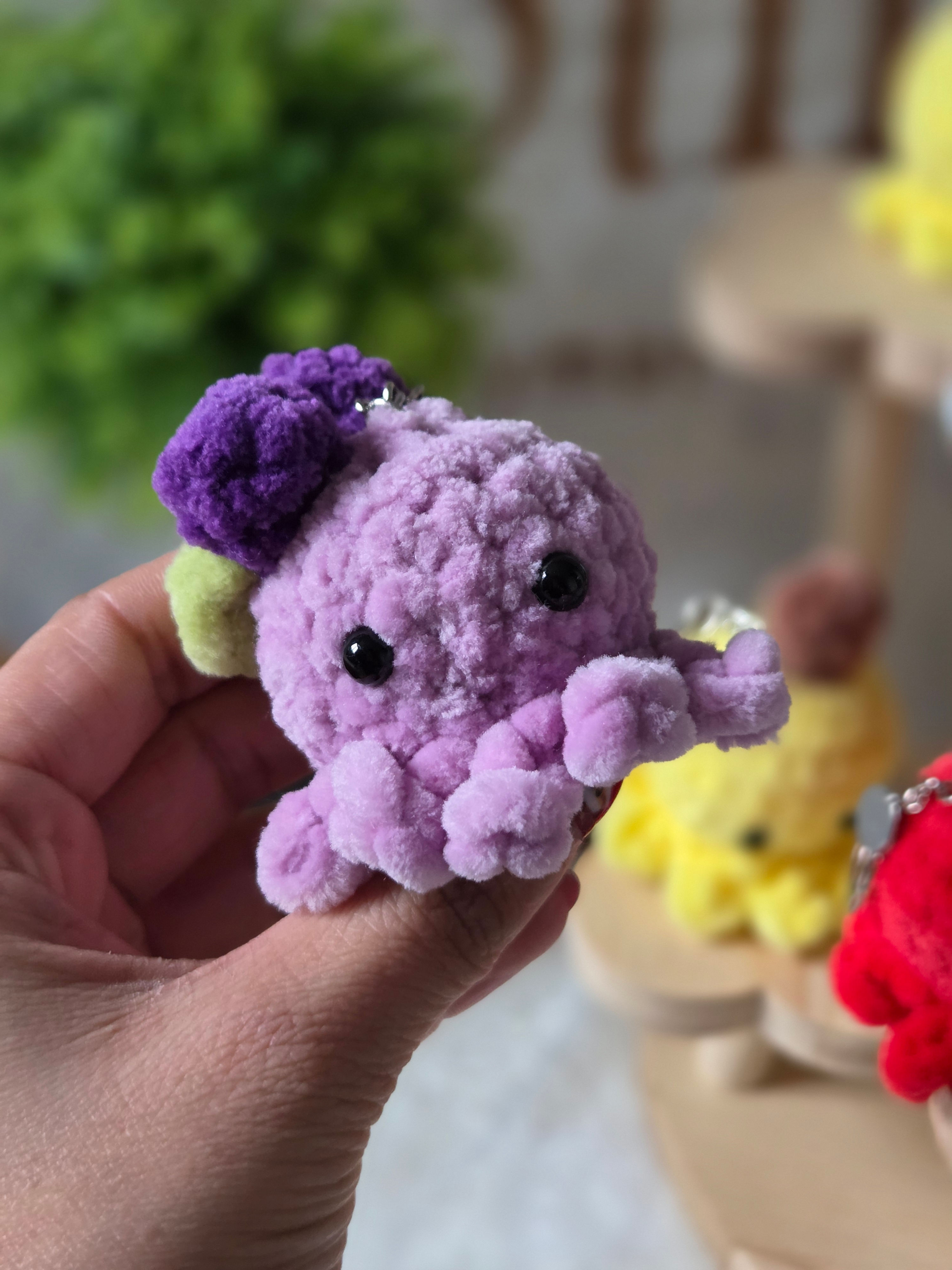 Porte clef Poulpi Raisin en crochet