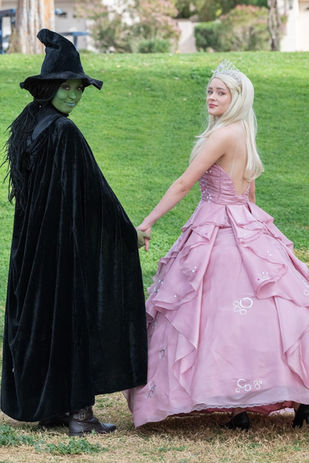 Elphaba wicked witch of the west Glinda the good witch oz