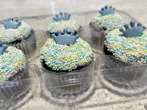 princess sprinkle cupcakes local bakery glendale az