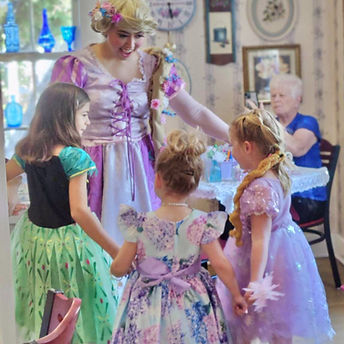 princess rapunzel performer playing with kids in glendale az