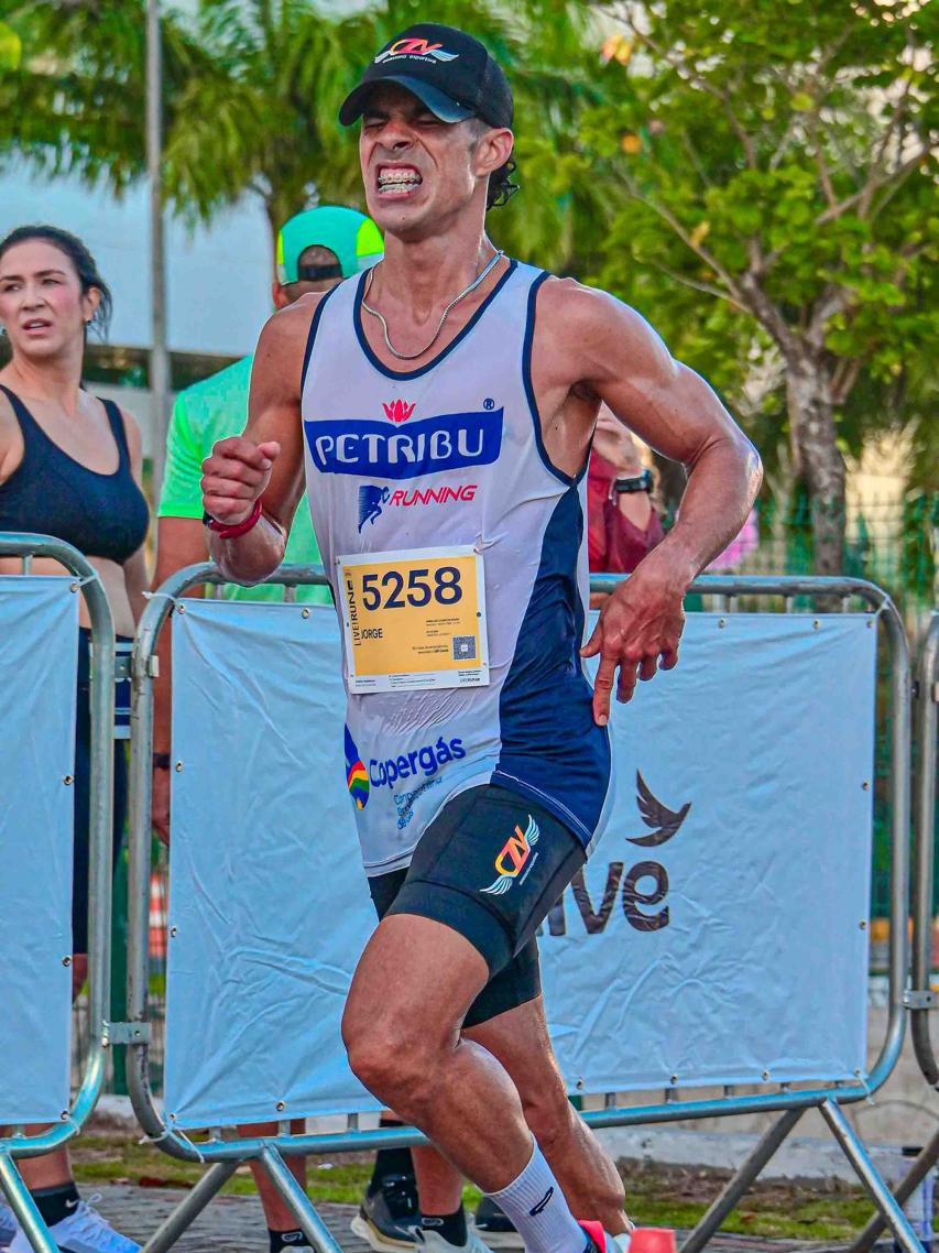 Atleta Lutero da Petribu Running competindo