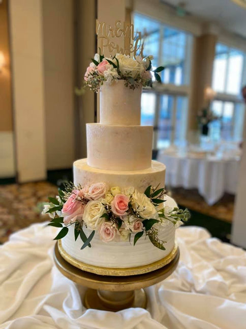 Petite Two-Tier