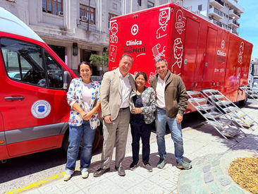 Municipio de Talca apoya con la Clínica y Farmacia Móvil a Pelluhue tras incendio en centro de salud