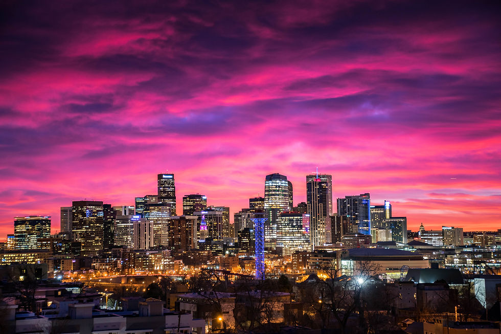 Downtown Denver, CO skyline at dusk