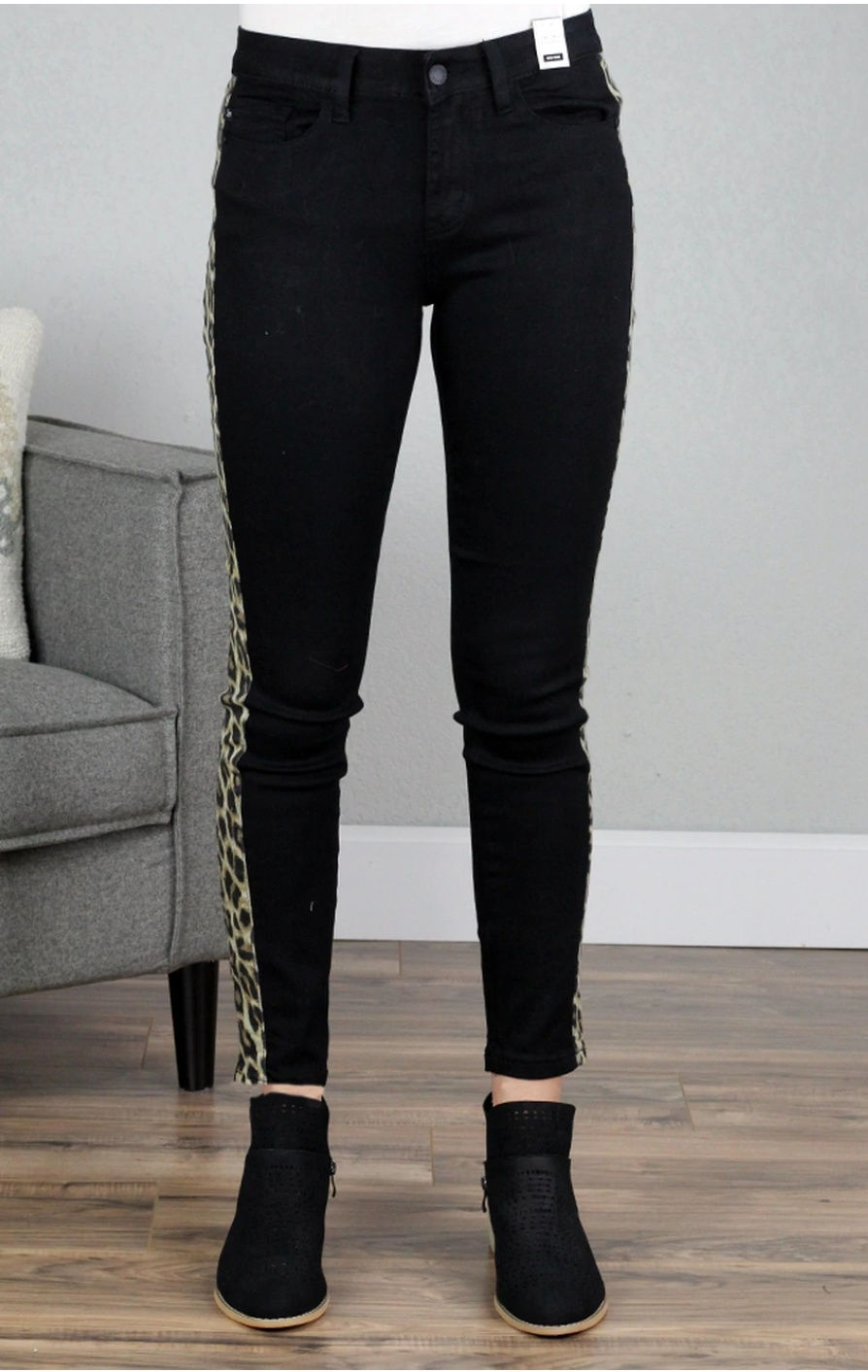 Thumbnail: Judy Blue Black Leopard Side Stripe Jeans 