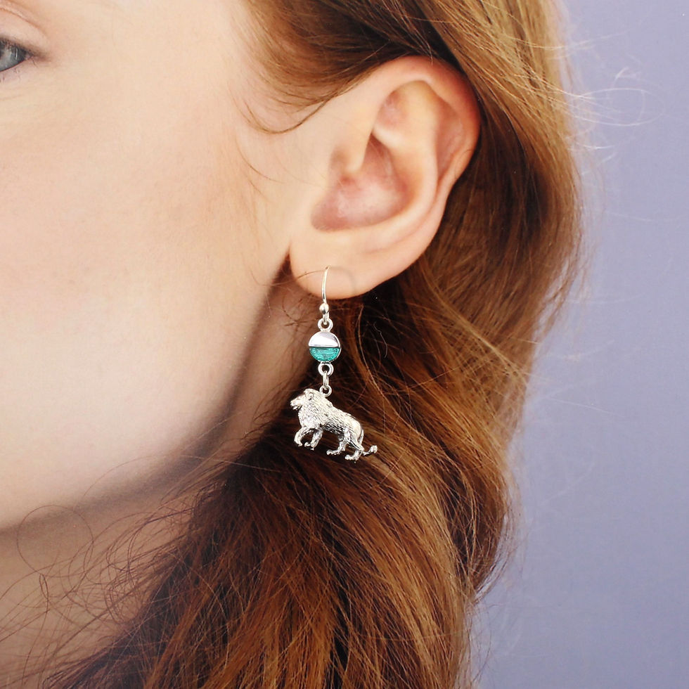 DOROTHY | Boucles d'oreilles asymétriques Lion et épouvantail du Magicien d'Oz | Bijou conte de fées CS Atelier