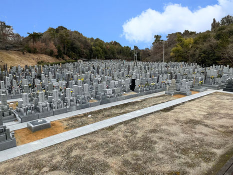 城陽霊苑事務所前墓地地区アスファルト刷新工事のおしらせ