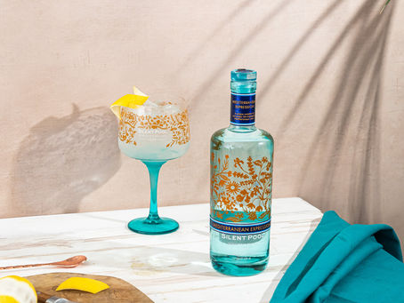 Styling a Summer Garden Scene: Professional Drink Photography and Videography for Silent Pool Gin