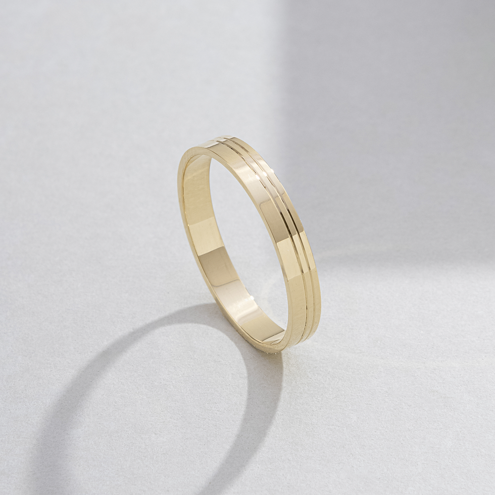 aliança de casamento  modelo minimalista, reta por dentro e por fora, com detalhes em dois frisos