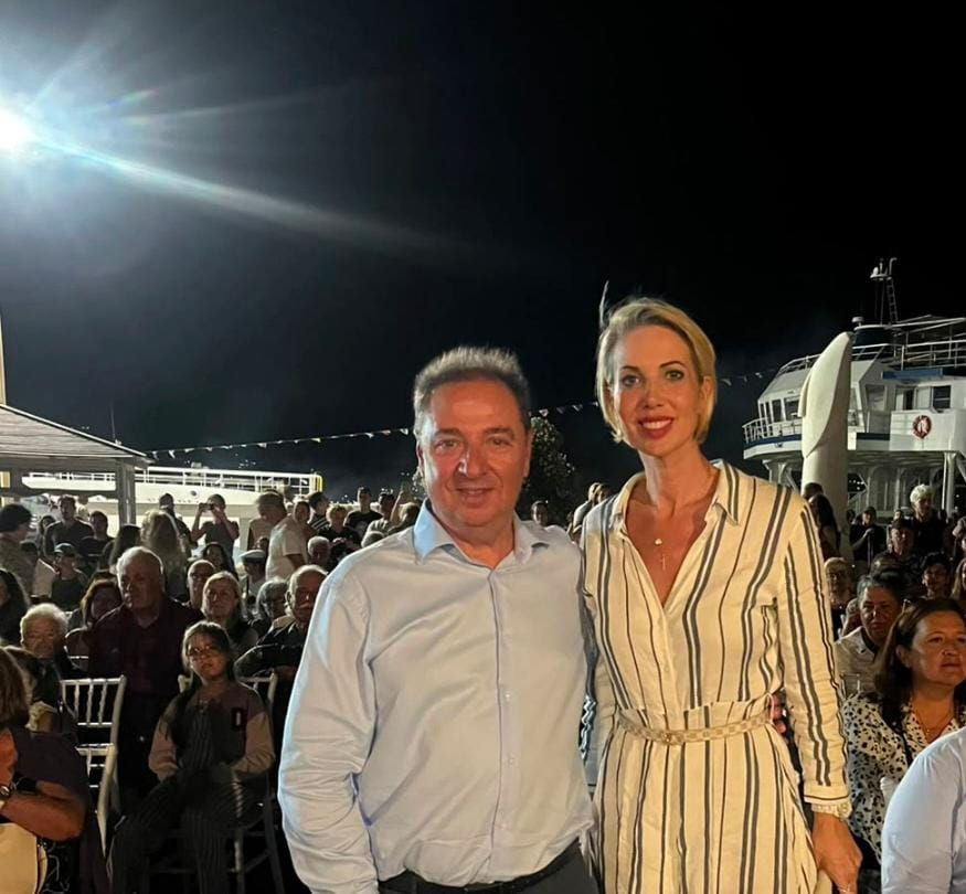 Συλλυπητήριο μήνυμα Κατερίνας Μονογυιού για την απώλεια του Δημάρχου Αντιπάρου Αναστάσιου Φαρούπου