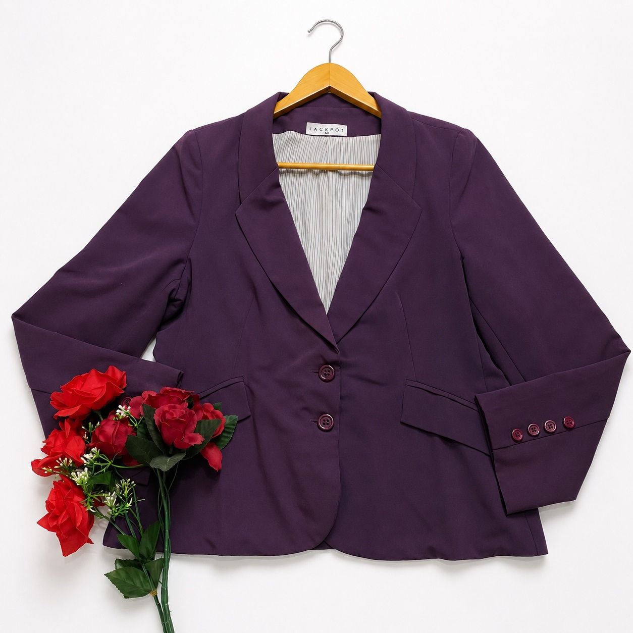 Blazer Feminino Alfaiataria Roxo De Botões (Tamanho 44)