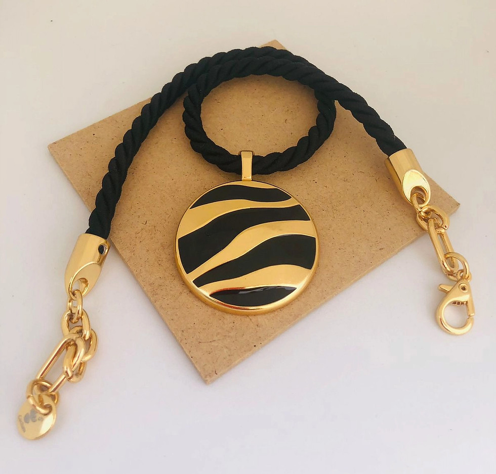 Miniatura: Colar Cordão Torçal Medalha  Fluidez Zebra