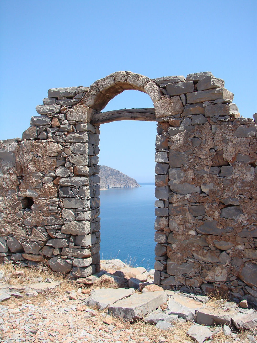 Our Fashion Editor Tasha Arguile talks about her favourite things to do and take, to Crete. She visits Chania, Rethymno, Heraklion, Elounda, Spinalonga and Agios.