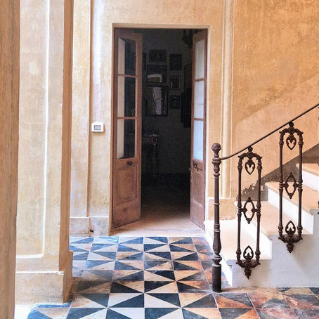 Conversaciones desde El Cortijo: curiosidades de la arquitectura doméstica del siglo XIX.