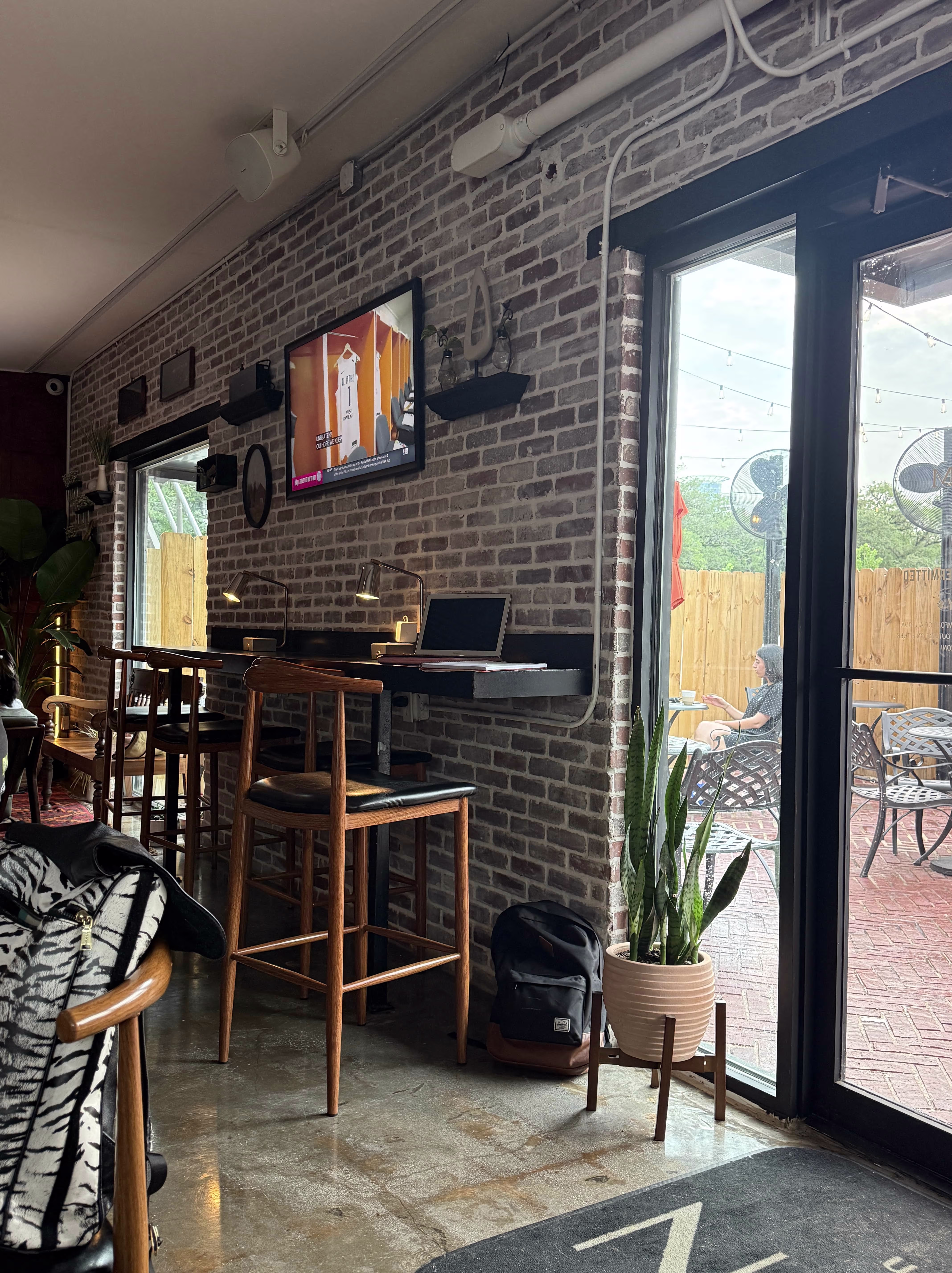 A Photo of the Laptop Corner at Pavon Coffee Den. 