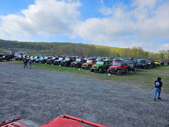 Jeep Enthusiasts of Eastern PA raise over $2,100 for Shamokin Area School District Backpack Program