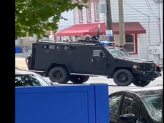 Man barricades himself inside home after threatening to kill girlfriend, chasing her outside while holding rifle, police say