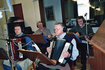 Aufnahme 1.CD unsere Musikgruppe.jpg