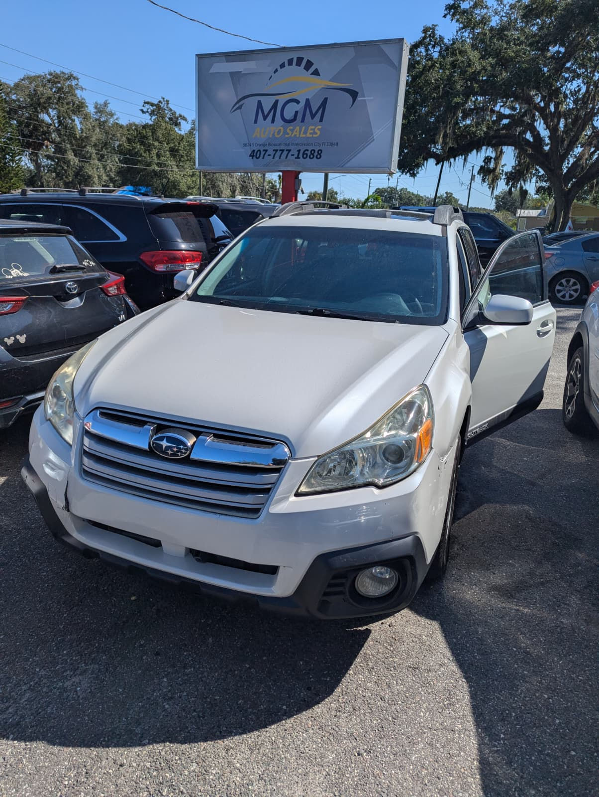 SUBARU OUTBACK 2013