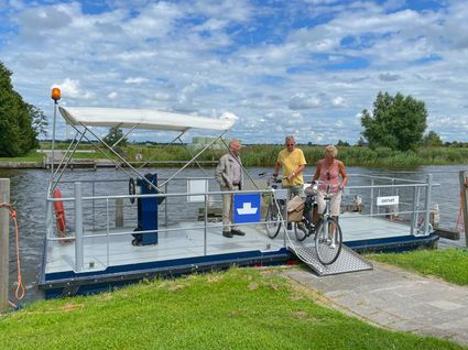Pontje op de fietsroute Woudsend, Lemmer en Balk