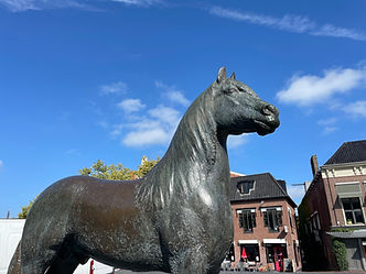 Standbeeld van het Friese paard in Leeuwarden